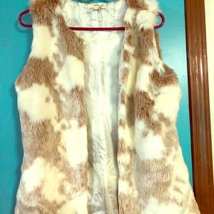 Cow print fuzzy vest, size Small